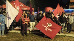 Direção do sindicato esteve presente desde a madrugada