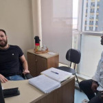 Diretor administrativo, à esquerda, disse que o seguro já foi solicitado